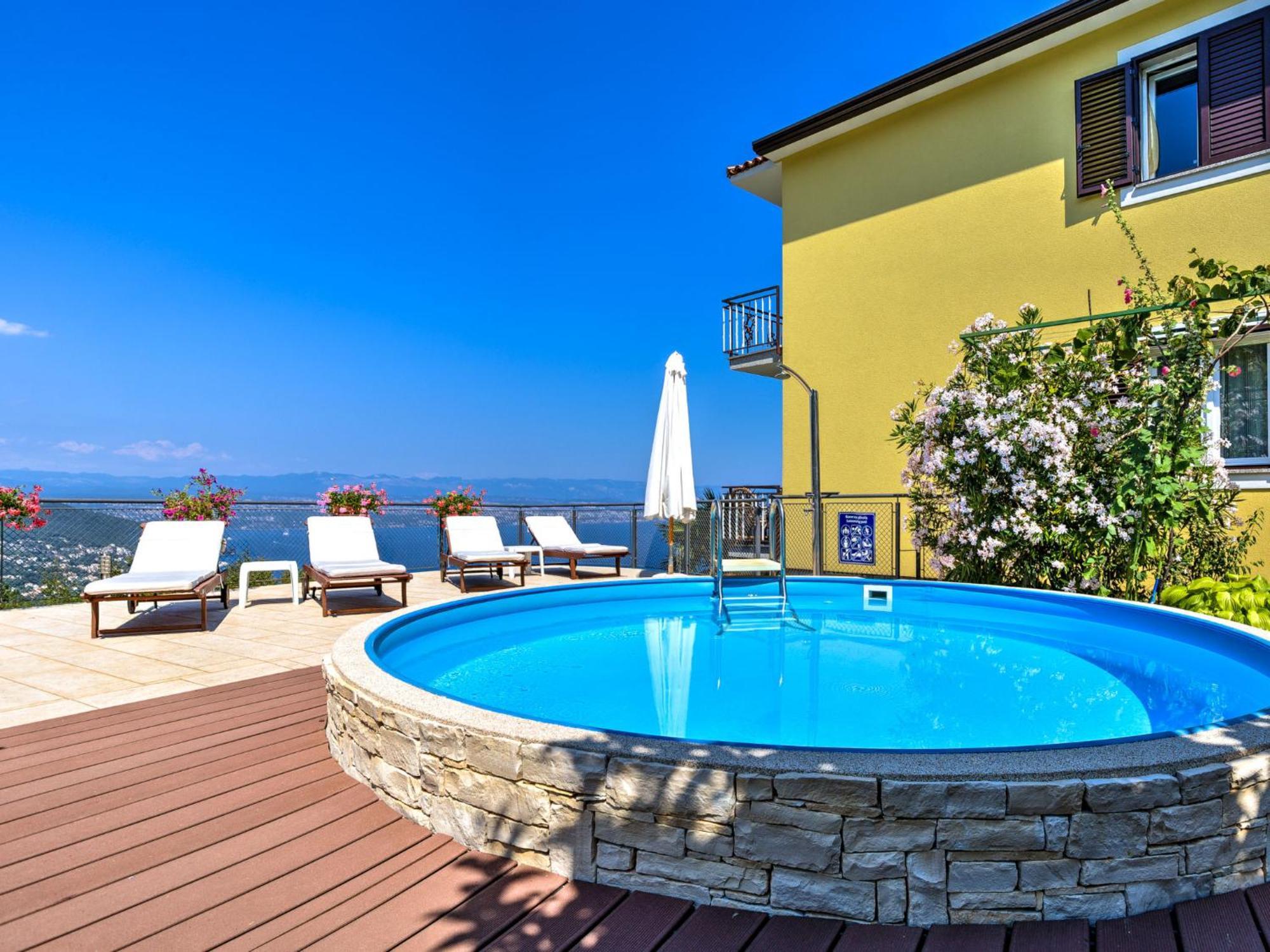 Apartment Laurus-3 By Interhome Lovran Εξωτερικό φωτογραφία