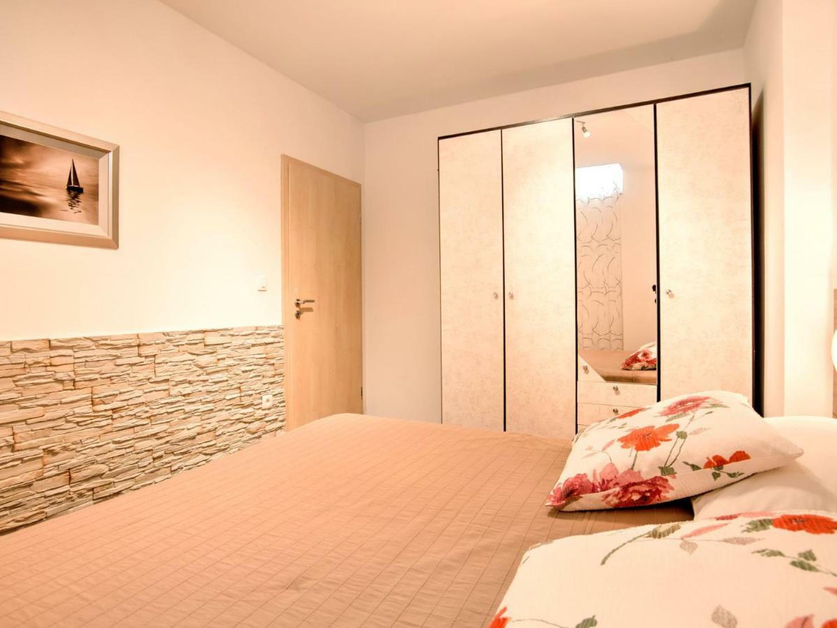 Apartment Laurus-3 By Interhome Lovran Εξωτερικό φωτογραφία